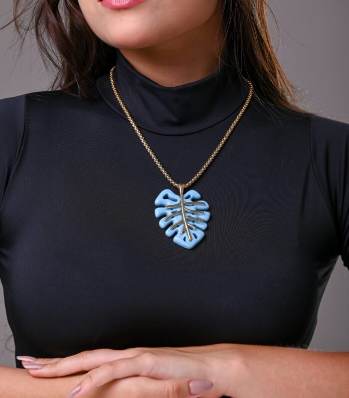 Colar Folha Tropical – Azul Serenity