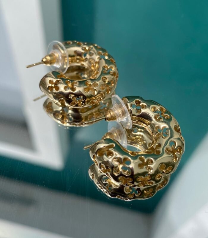 Brinco Argola Floral Dourada